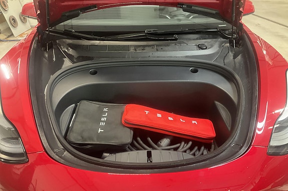 Tesla Model 3 19 of 22