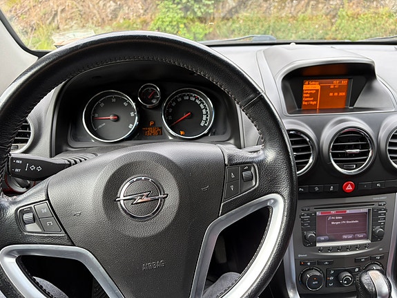 Opel Antara 2 of 5