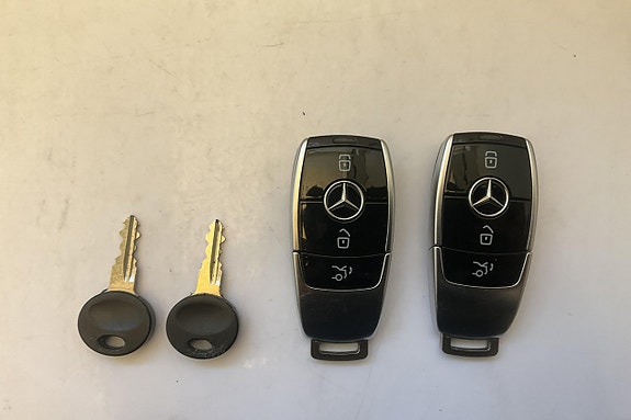 Mercedes-Benz E300 de 17 of 17