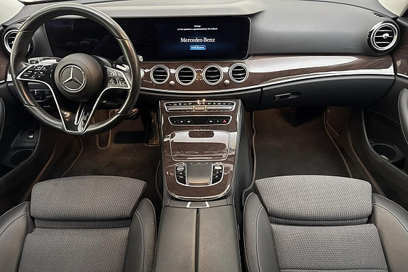 Mercedes-Benz E300 de 7 of 17