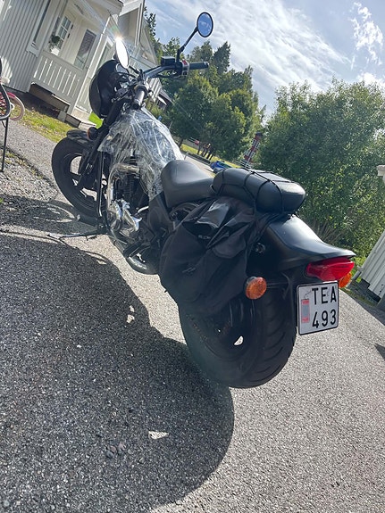 Suzuki VZ800 Marauder 5 of 5