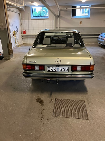 Mercedes-Benz 200 7 of 12