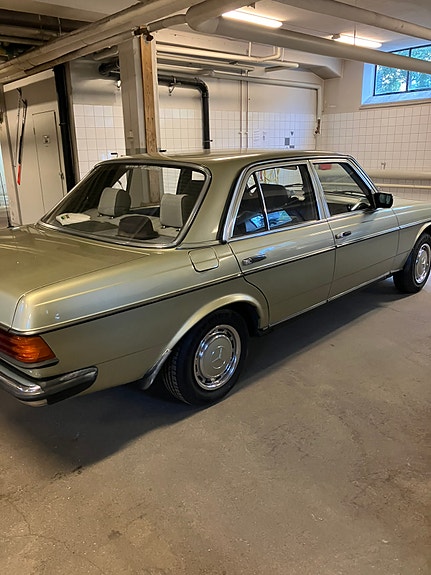 Mercedes-Benz 200 8 of 12