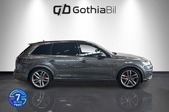 Audi SQ7 4 of 30