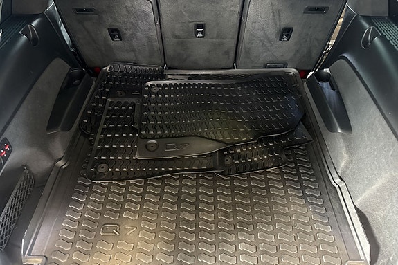Audi SQ7 29 of 30