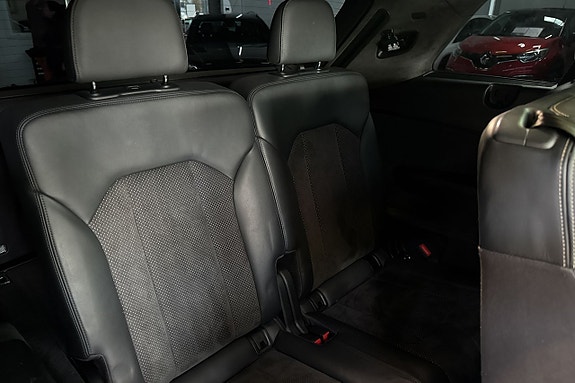 Audi SQ7 13 of 30