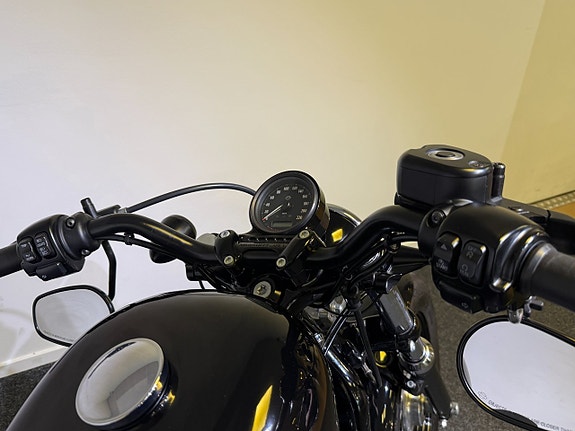 Harley-Davidson Sportster 1200 Forty-Eight /XL1200X 5 of 10