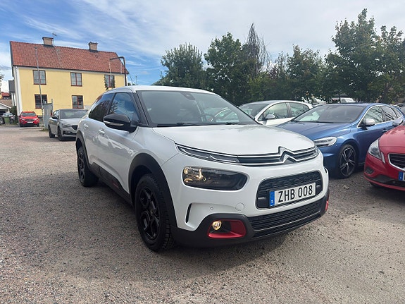 Citroen C4 Cactus 2 of 11