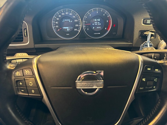 Volvo V60 8 of 11