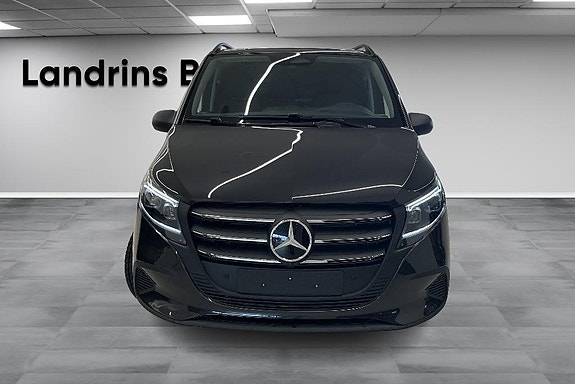 Mercedes-Benz Vito 119 2 of 14
