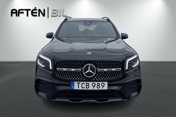 Mercedes-Benz GLB200 d 3 of 28