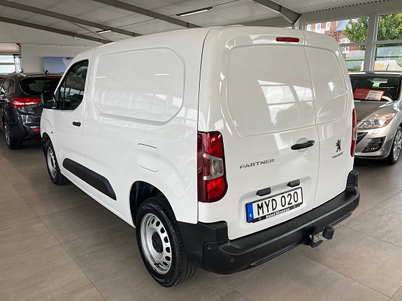Peugeot Partner 4 of 9