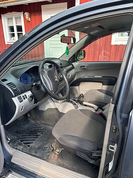 Mitsubishi L200 6 of 12