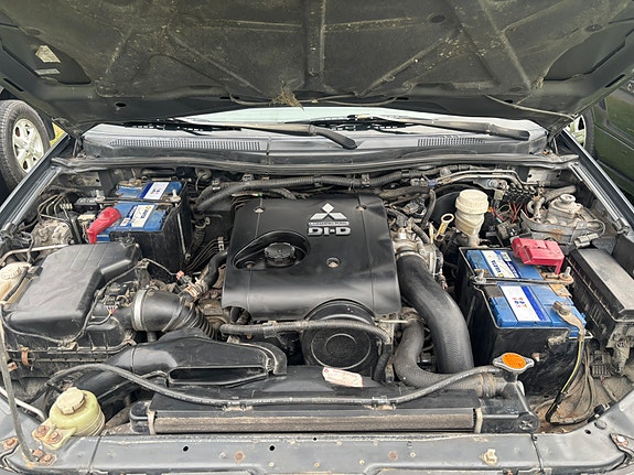 Mitsubishi L200 7 of 12