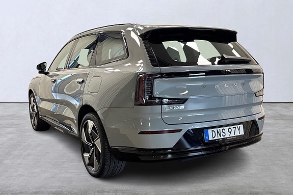 Volvo EX90 4 of 21