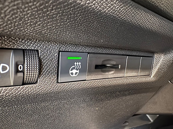 Peugeot 308 SW 15 of 17