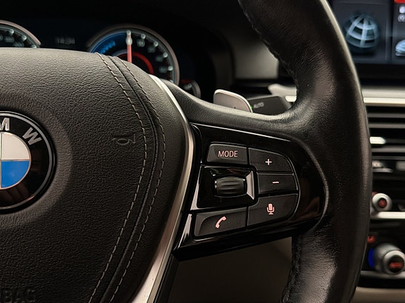 BMW 530e 18 of 30
