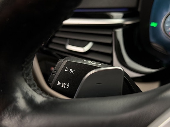 BMW 530e 15 of 30