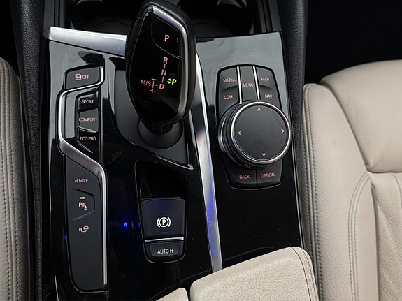 BMW 530e 29 of 30
