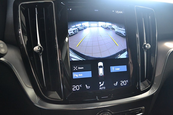 Volvo V60 12 of 12