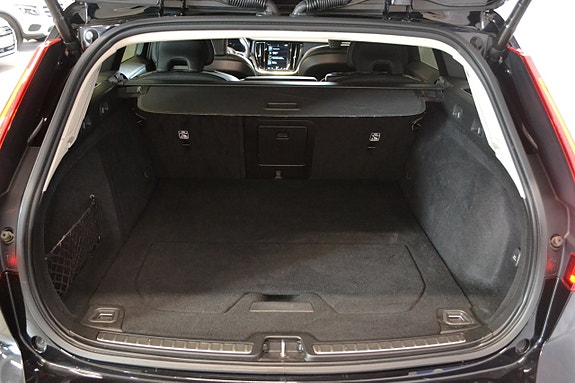 Volvo V60 8 of 12