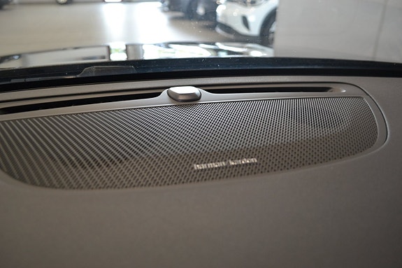 Volvo V60 10 of 12