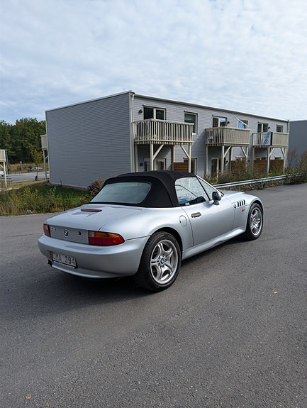BMW Z3 8 of 11