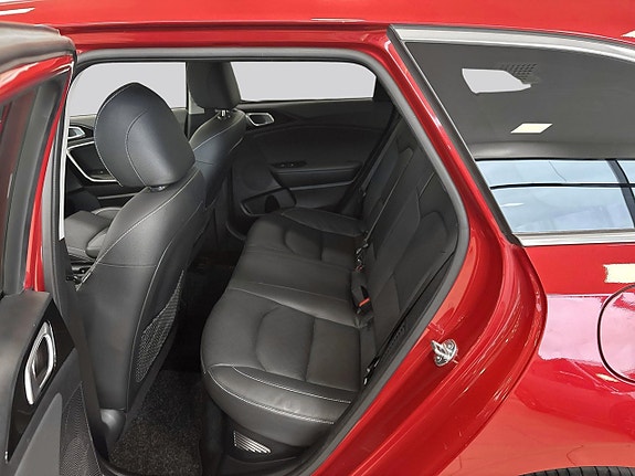 Kia Ceed 9 of 17
