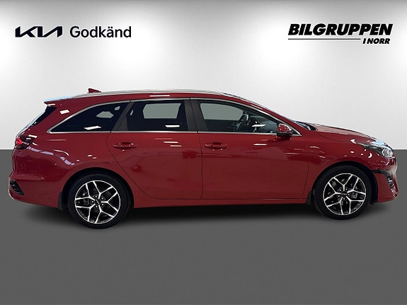 Kia Ceed 4 of 17