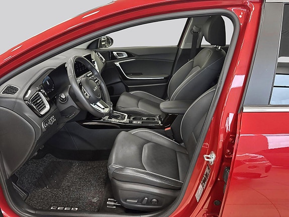 Kia Ceed 8 of 17
