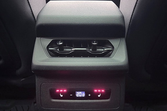 Audi Q6 e-tron 19 of 30