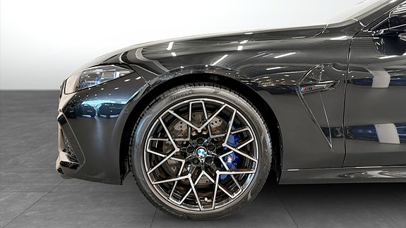 BMW M8 9 of 14