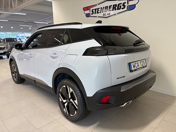 Peugeot 2008 4 of 17