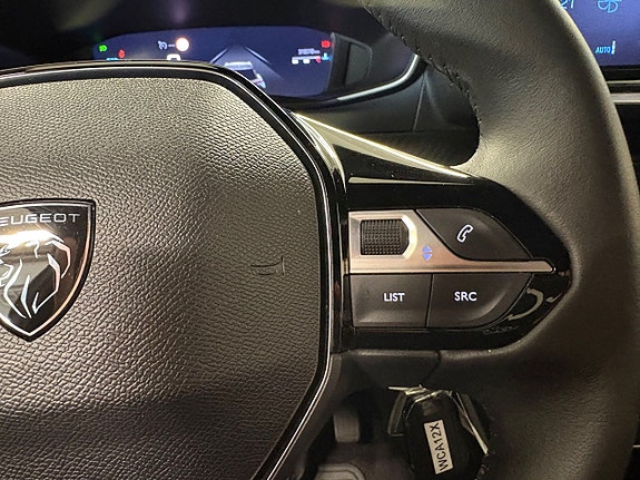 Peugeot 2008 12 of 17