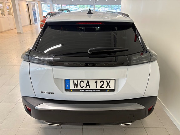 Peugeot 2008 5 of 17