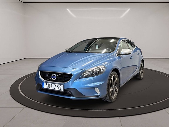Volvo V40 3 of 29