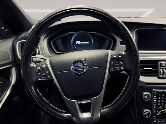 Volvo V40 17 of 29