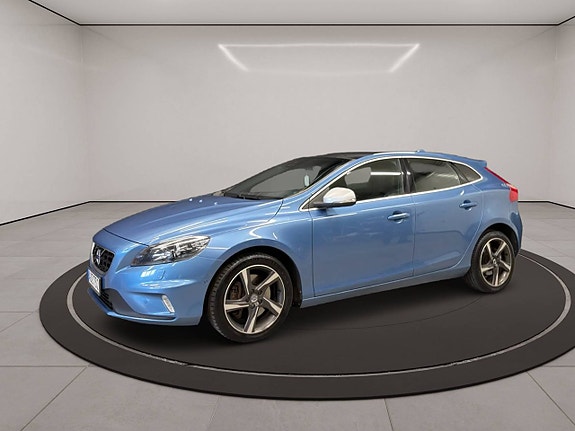 Volvo V40 4 of 29