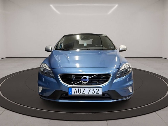 Volvo V40 5 of 29