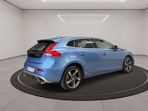 Volvo V40 9 of 29