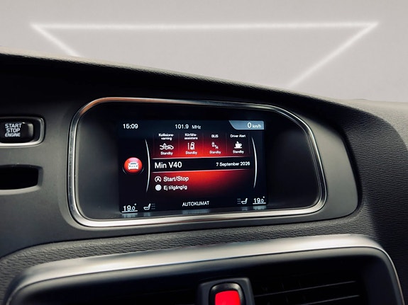 Volvo V40 26 of 29