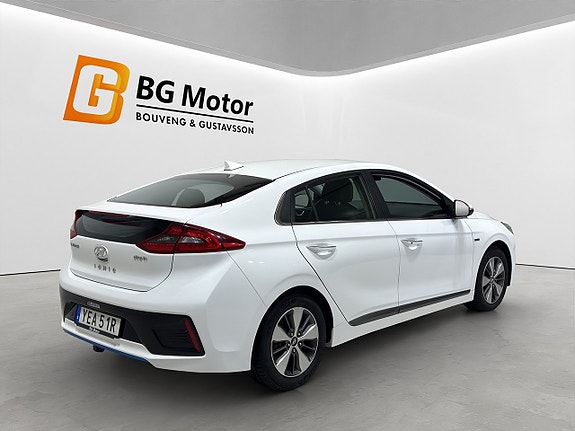 Hyundai IONIQ 4 of 22