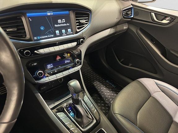 Hyundai IONIQ 20 of 22