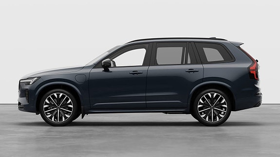Volvo XC90 25 of 30