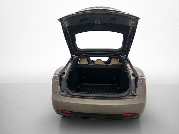 Tesla Model S 30 of 30
