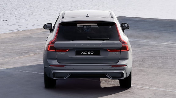 Volvo XC60 13 of 30