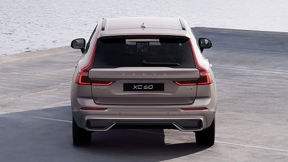Volvo XC60 13 of 30
