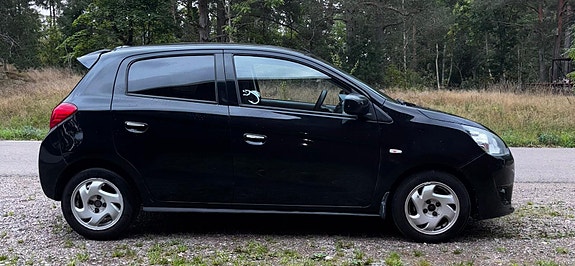 Mitsubishi Space Star 3 of 8