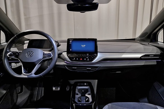 Volkswagen ID.4 8 of 14