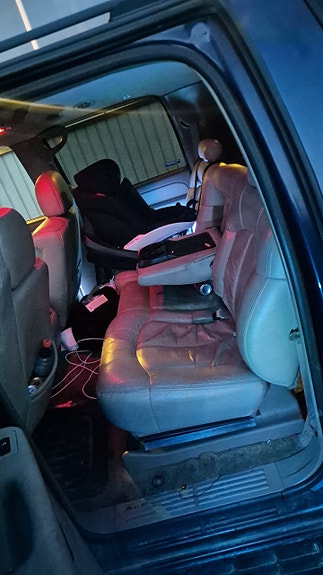 Chevrolet Suburban 7 of 9